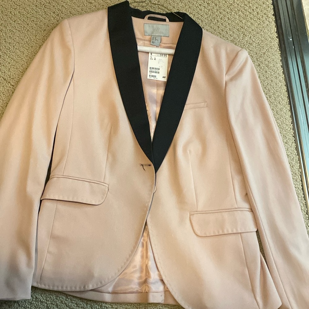 Brand NEW h&m tuxedo blazer